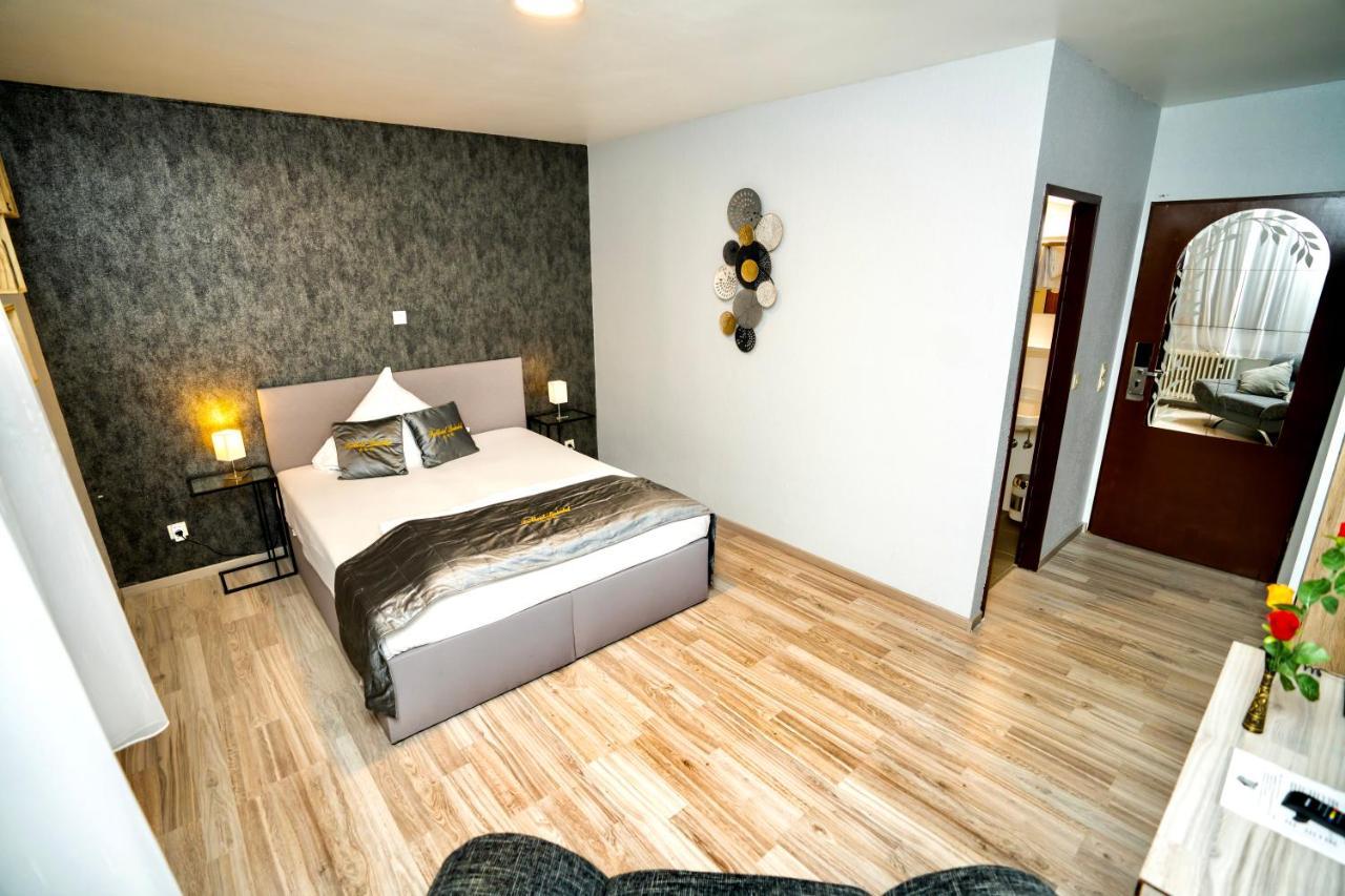 Parkhotel Lindenhof - Kostenlose Parkplaetze Offenbach am Main ภายนอก รูปภาพ